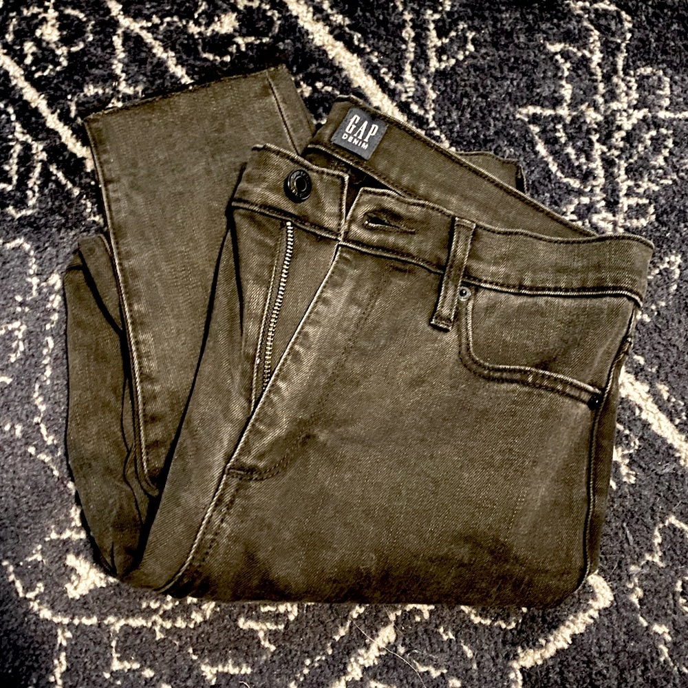 High Waist Gap Jeans with Raw Hem